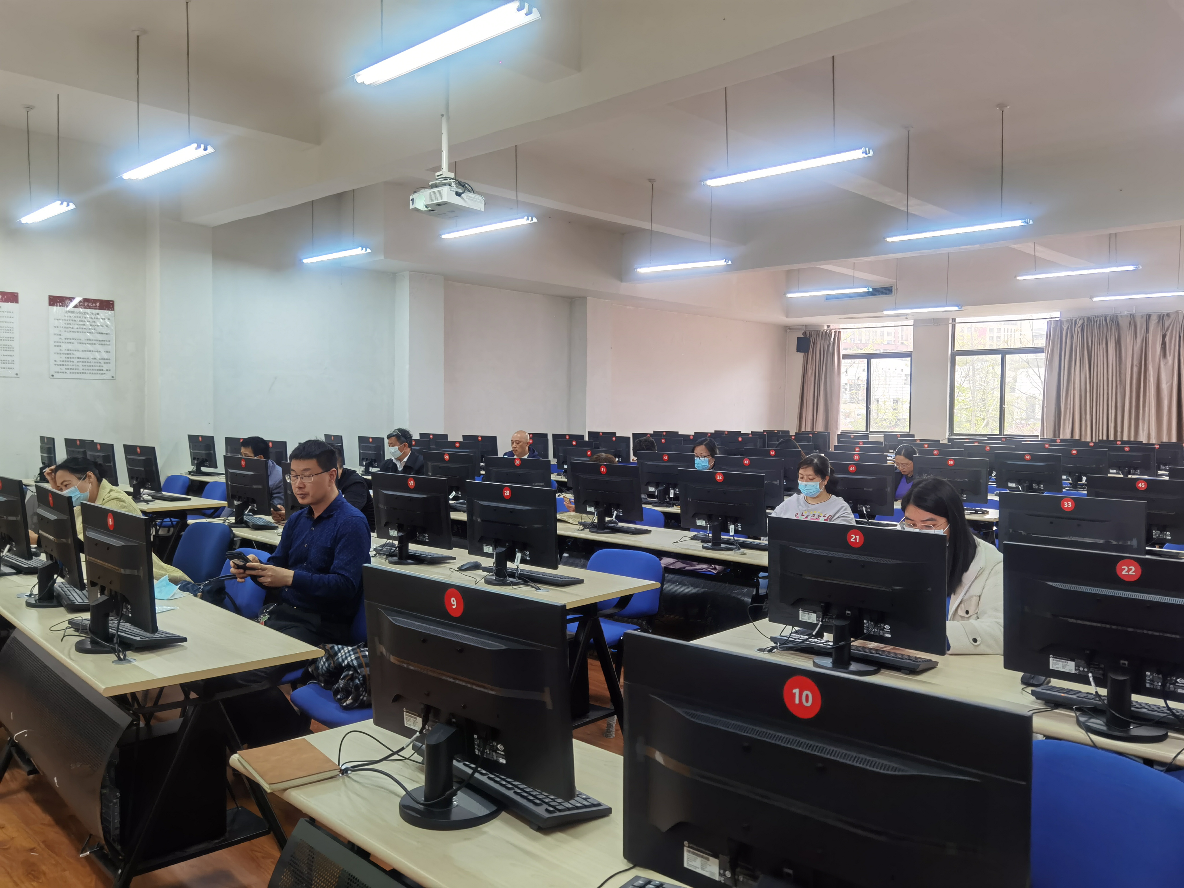 贵州易税客户端贵州移动营业厅客户端-第1张图片-太平洋在线下载